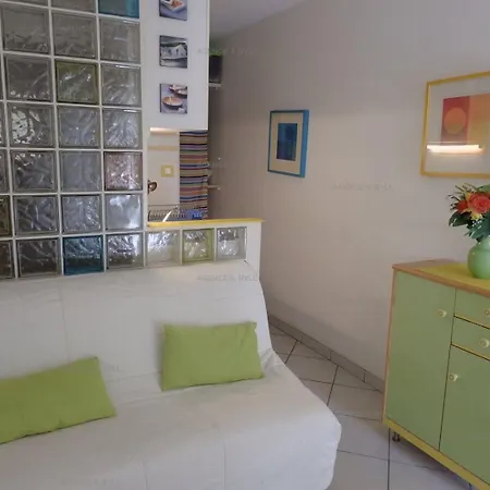 522 2 Pers Port Nature 2 Rez-de-chaussee 아그